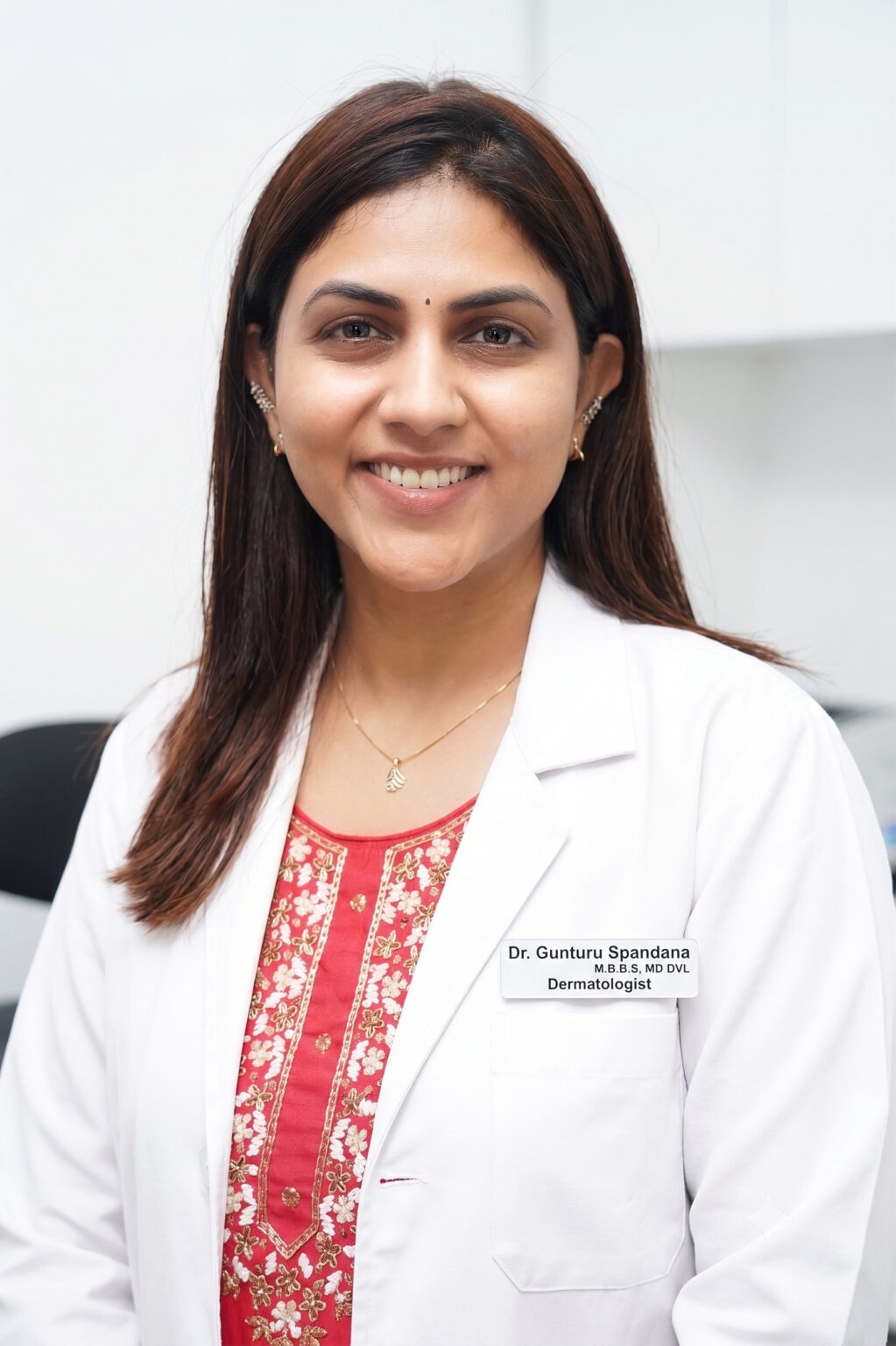 Dr. Gunturu Spandana, MBBS, MD DVL, Consultant Dermatologist at Rida Radiance Skin and Hair Clinic, Gachibowli, Hyderabad